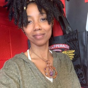 Meet your Posher, Victoria